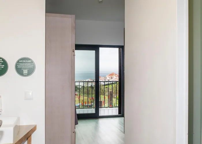 A Pousada Wot Ericeira Surf Social